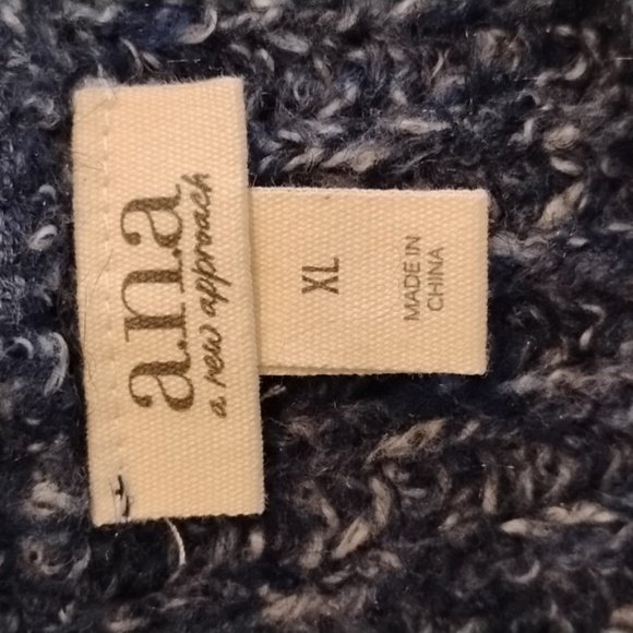 a.n.a. Woman's Navy Marl Round Neck Sweater, Size: XL, NWT - Picture 5 of 8